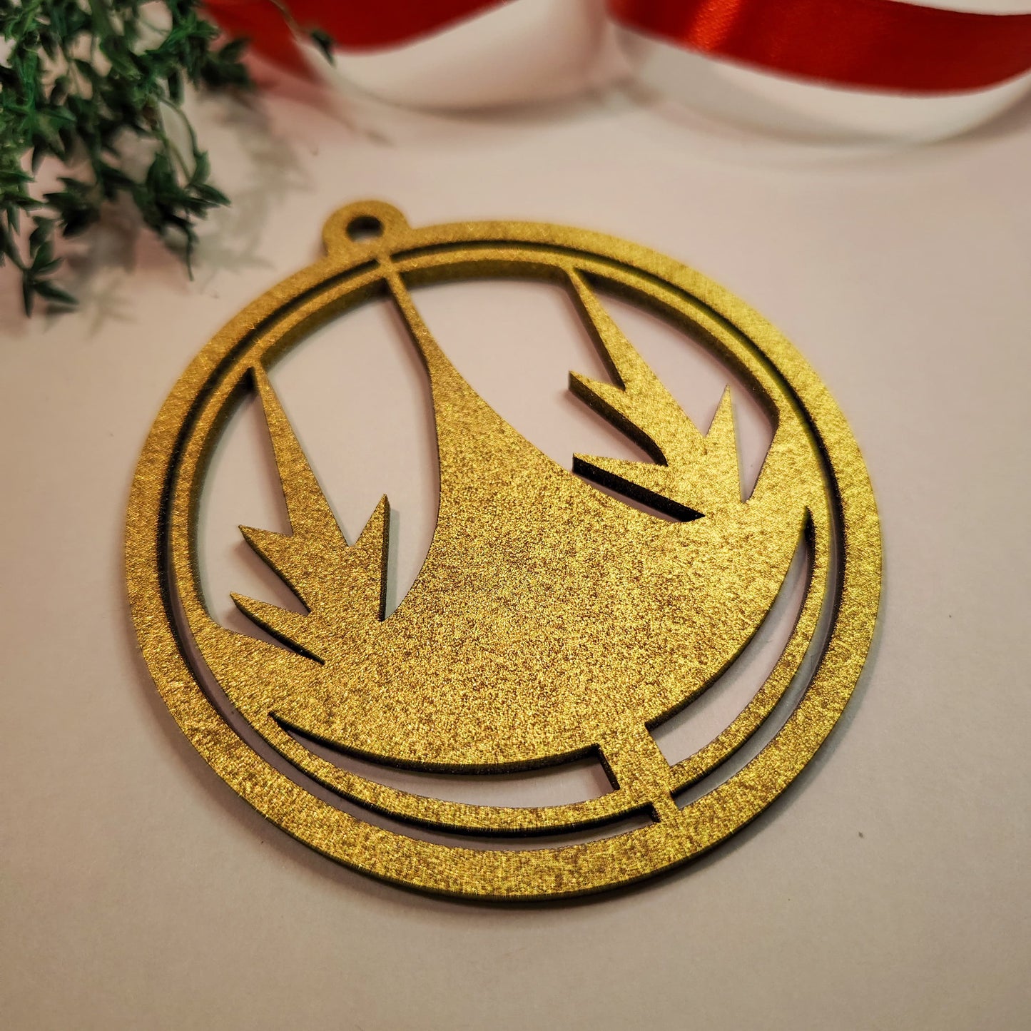 Best Christmas Tree Ornaments & Decorations