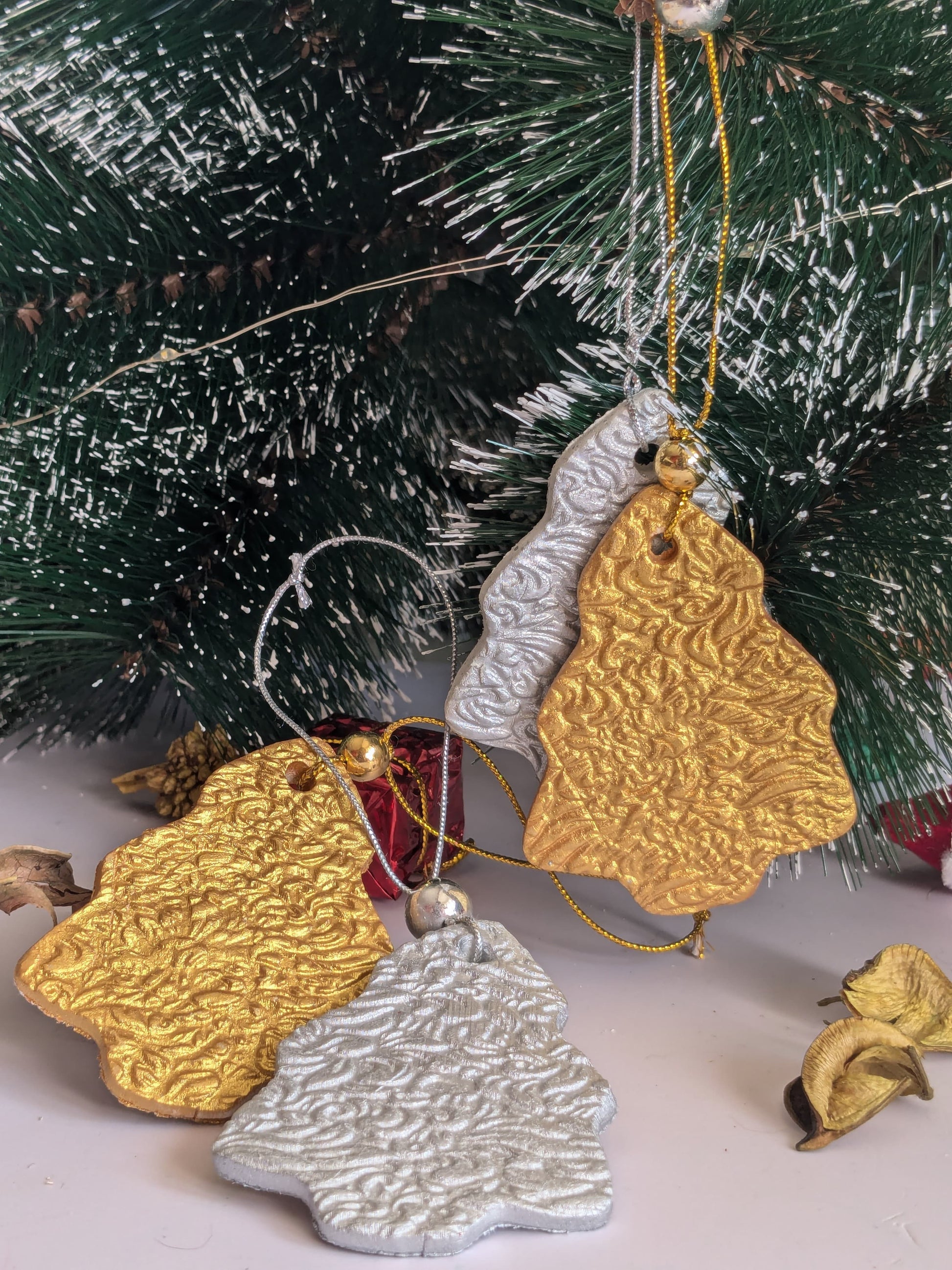 Buy Christmas Tree Ornaments Online 